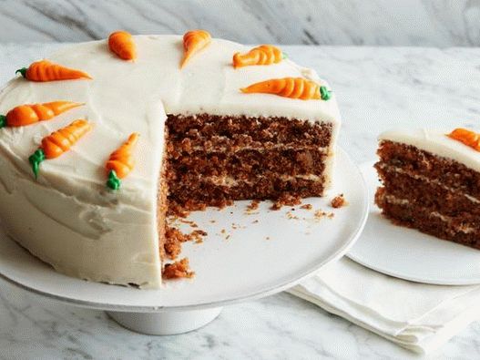 Torta od šargarepe sa šlagom