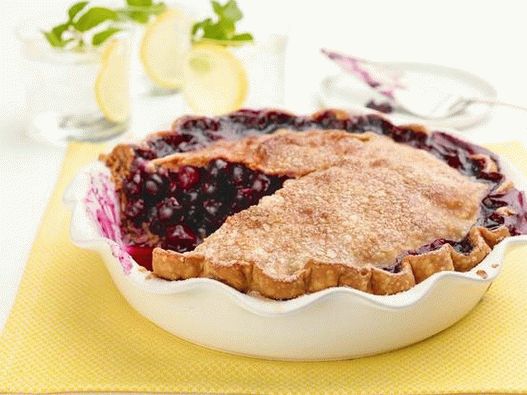Pita od borovnice i limuna na slojevitom kolaču od maslaca