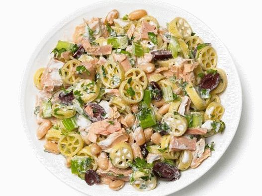 Fotografija jela - Salata s tjesteninom, tunom, celerom, belim pasuljem i maslinama