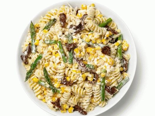 Fotografija jela - Salata od tjestenine, šparoga, kukuruza i sušene rajčice