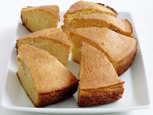 Kuhani muffin od punog brašna (kukuruzni hleb)
