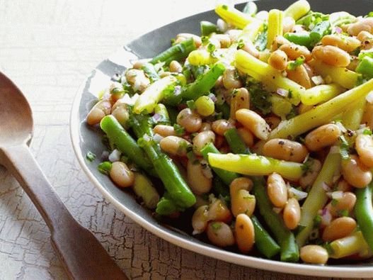 Salata sa zelenim i belim pasuljem