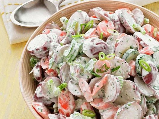 Krompir salata sa krastavcem i celerom