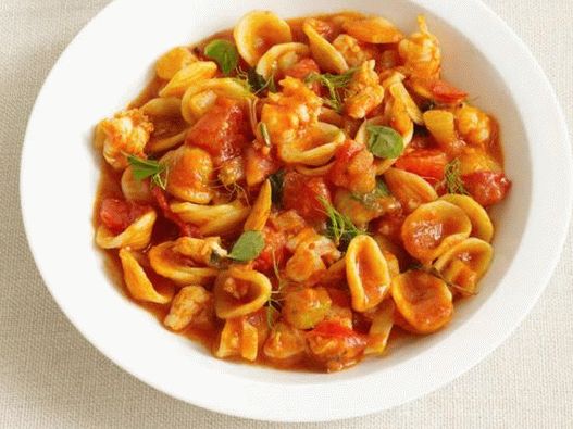 Tjestenina Orecchiette s kozicama u paradajz sosu