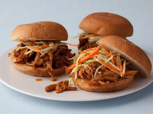 Sendviči sa ribanom svinjetinom