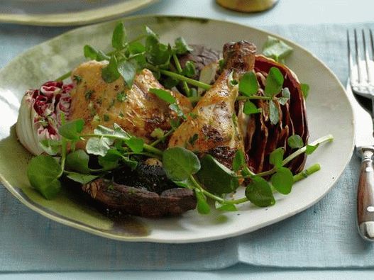 Salata od piletine sa roštilja na žaru, portobello i radičje gljive