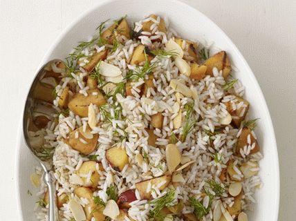 Foto pirinač sa nektarinim roštiljem