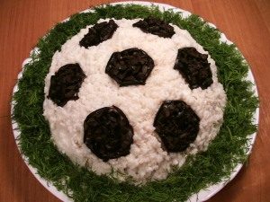 Salata "Fudbal" sa ribom