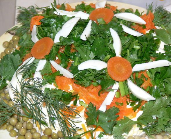 Salata livada s piletinom