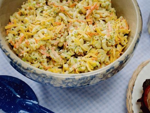 Foto salata sa tjesteninom