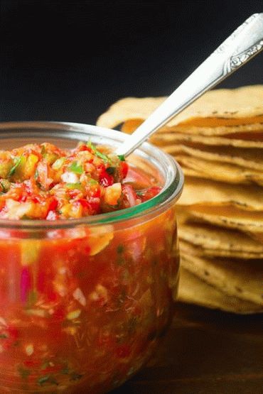 Fotografija Salse sa pečenim biberom i prelivom od šipaka