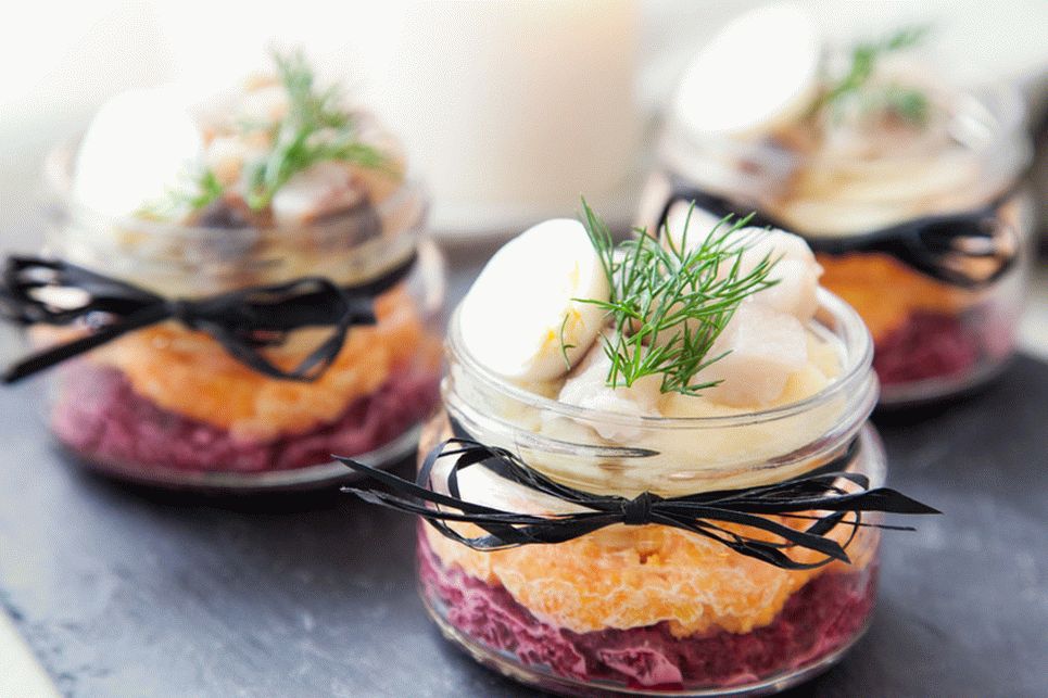 Haringe na krznenom kaputu