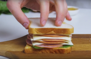 Sendvič sa šunkom i sirom - 1