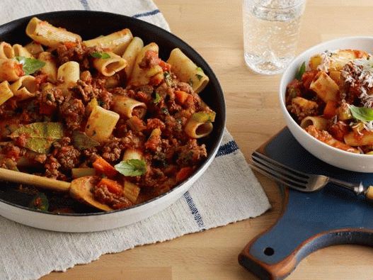 Foto Bolonjeze sos sa mljevenim mesom