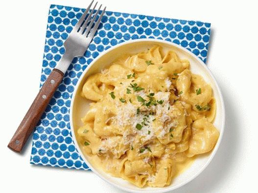 Fotografija Tortellinija sa sirom i sosom od bundeve Alfredo