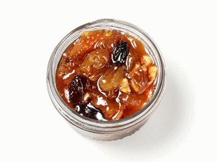 Foto marmelada od grožđa sa orasima