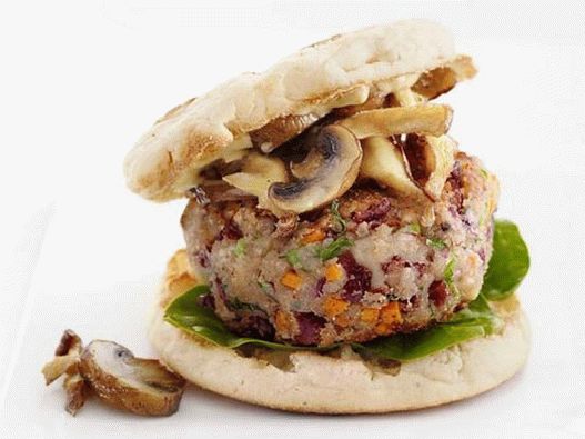 Foto vegetarijanski hamburger sa gljivama