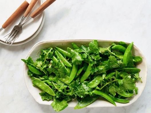 Zelena graška salata sa limunovim sokom