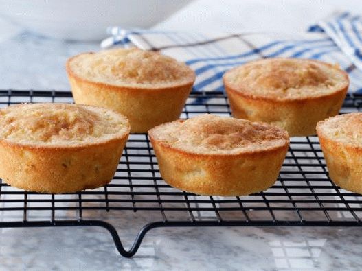 Foto muffini od jabučnog čaja napravljeni od brašna od matzoha za Uskrs