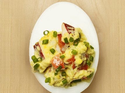 Fotografija jaja punjena jastogom