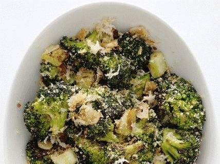 Foto pečeni brokoli sa parmezanom
