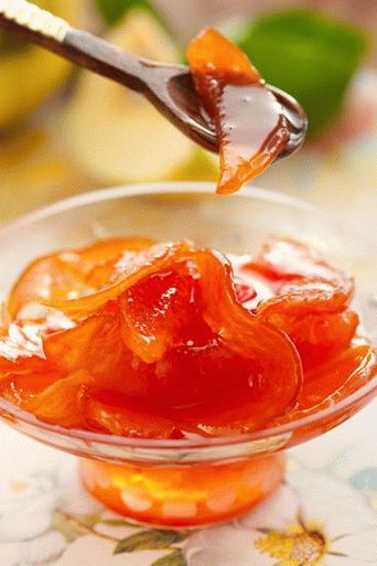 Foto oguljene mandarine (kandirano voće)