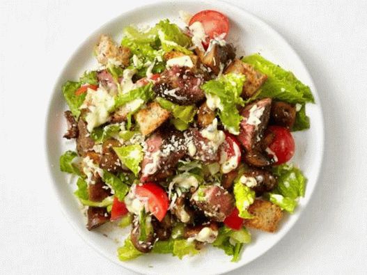 Topla salata sa govedinom i kiselim graškom