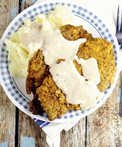 Foto pržena piletina s mlijekom Gravy