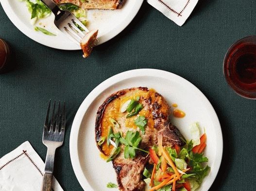 Fotografija jela - Pečene svinjske paštete na kostima marinirane u azijskom stilu